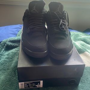 Jordan Retro 4’s “Black Cats”